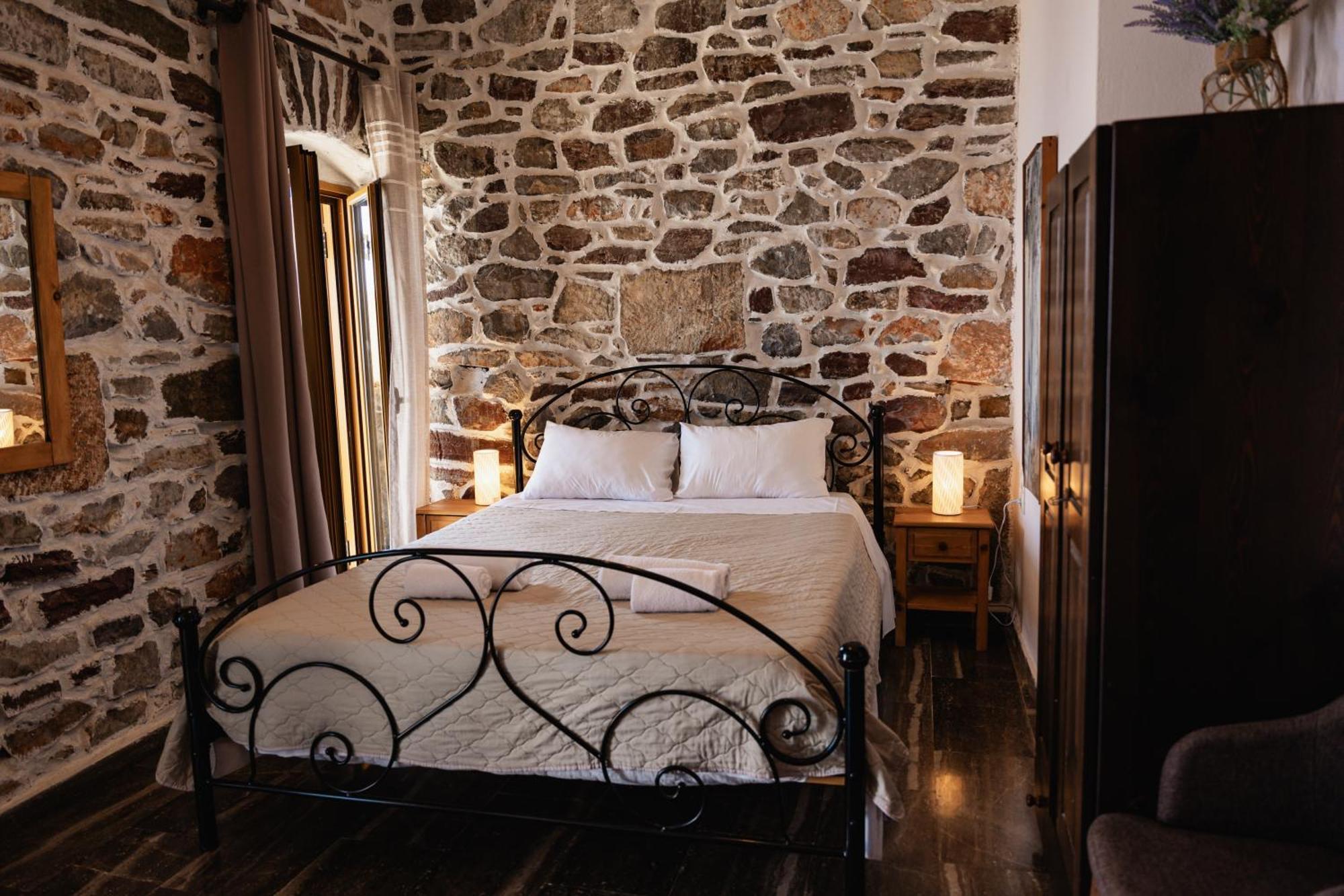 Castle Rizaraki Hotel Kokkala Bagian luar foto