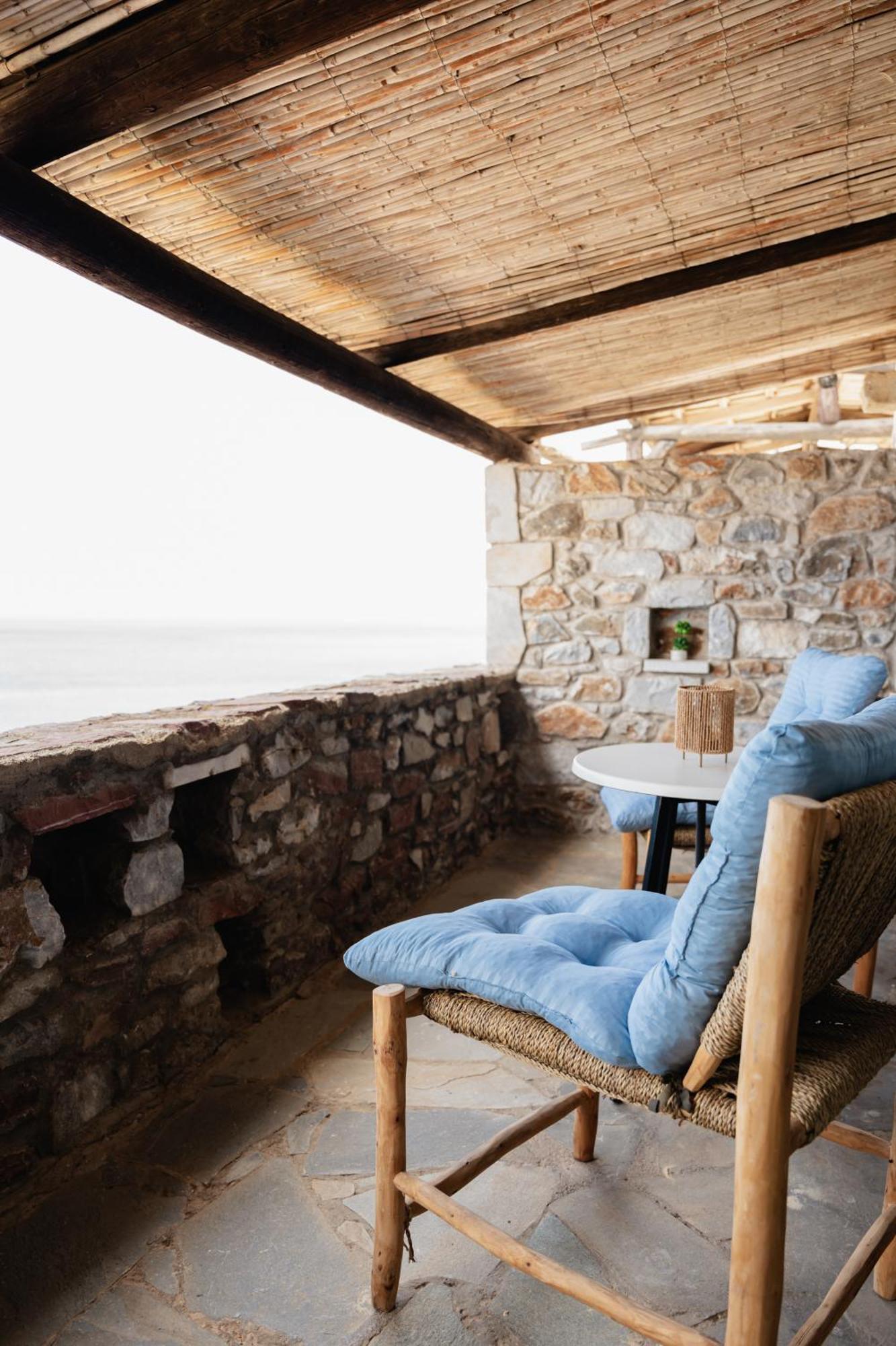 Castle Rizaraki Hotel Kokkala Bagian luar foto